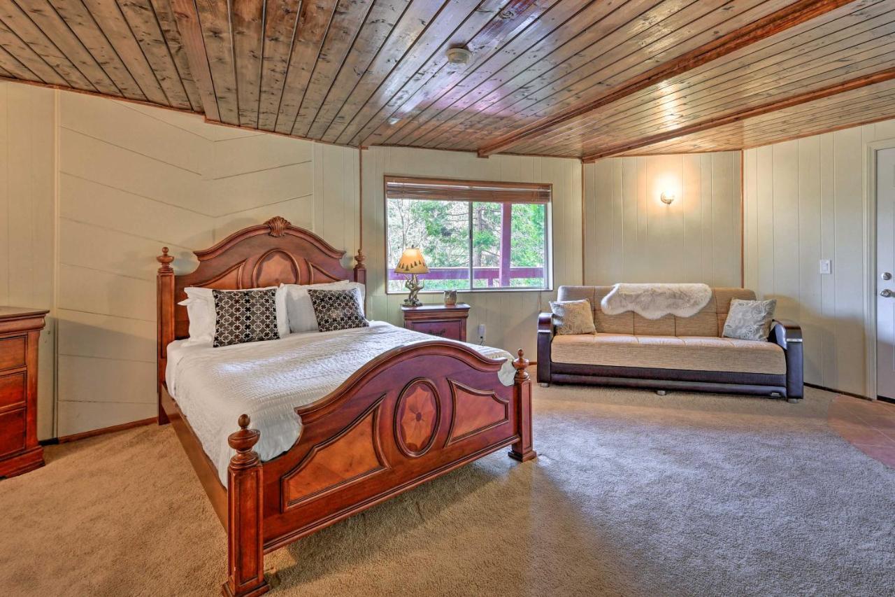 Lake Arrowhead Cabin With Deck And Stunning Mtn Views! サン・バーナディーノ エクステリア 写真