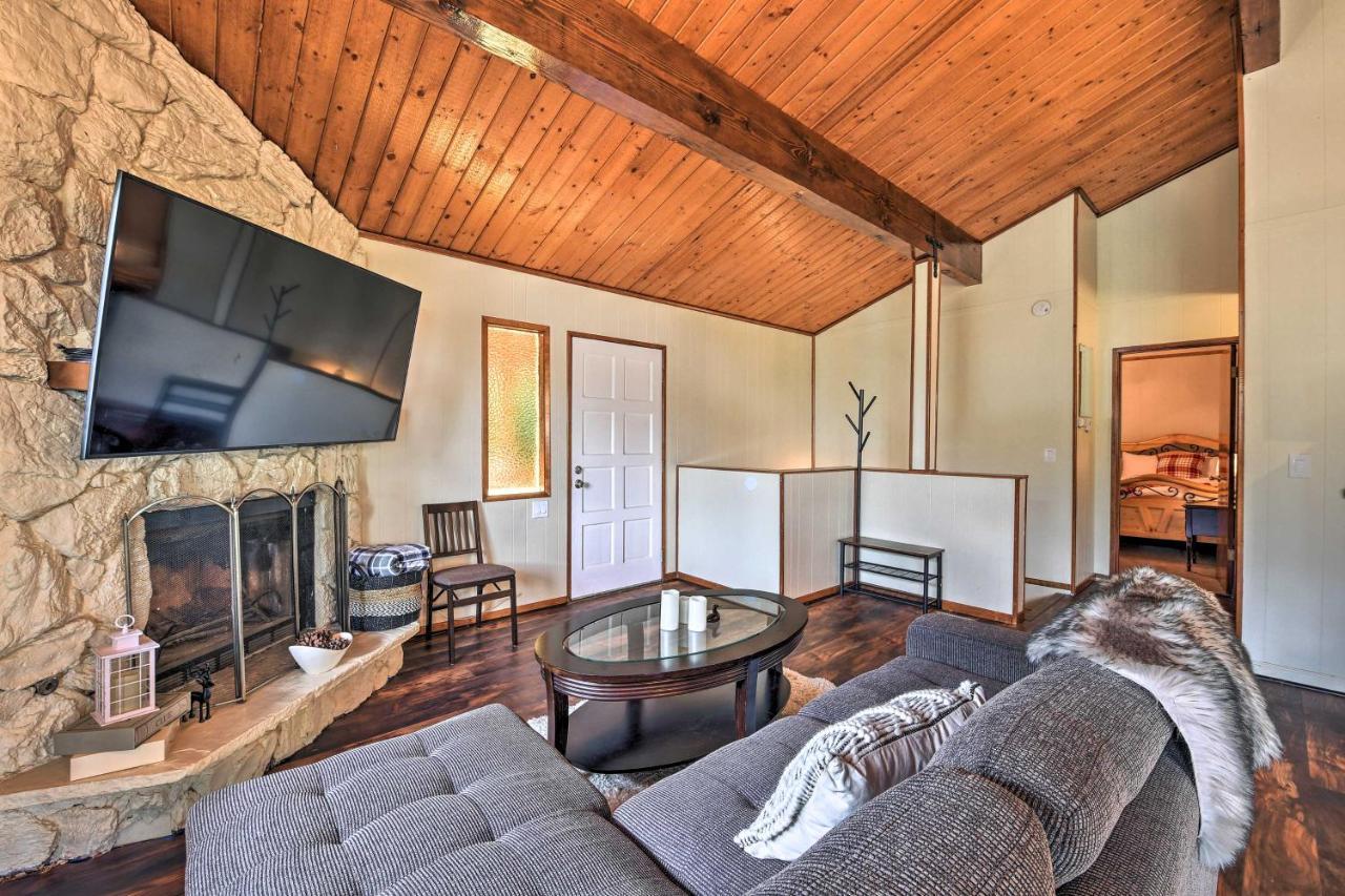 Lake Arrowhead Cabin With Deck And Stunning Mtn Views! サン・バーナディーノ エクステリア 写真