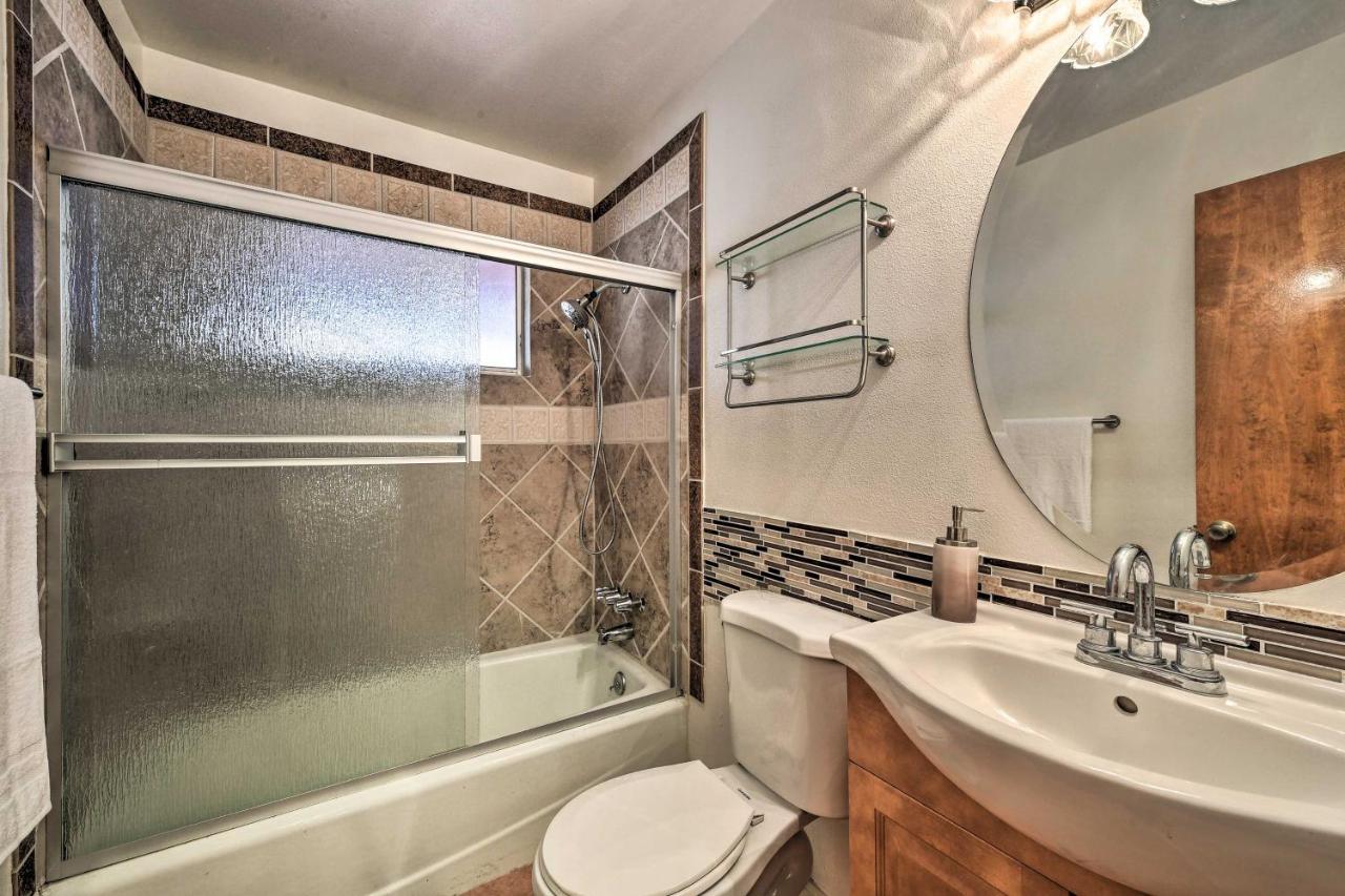 Lake Arrowhead Cabin With Deck And Stunning Mtn Views! サン・バーナディーノ エクステリア 写真
