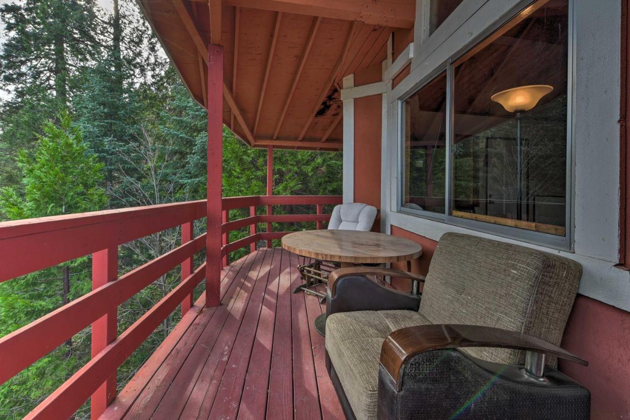Lake Arrowhead Cabin With Deck And Stunning Mtn Views! サン・バーナディーノ エクステリア 写真